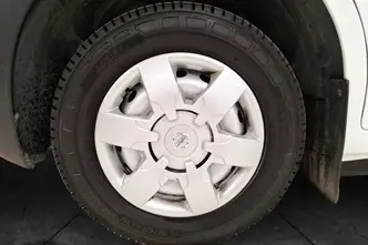 Nissan NV400, 2.3, 110 kW, diesel, manual, front-wheel drive