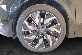 Renault Rafale, 1.2, 221 kW, подключаемый гибрид, автомат, полный привод