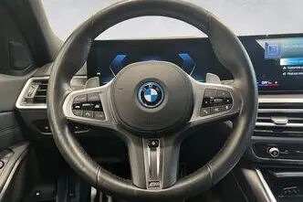 BMW 320, 150 kW, petrol, automatic, rear-wheel drive