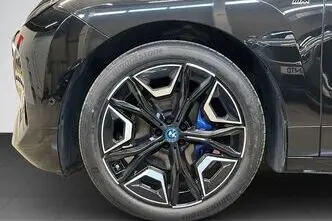 BMW iX, 397 kW, elekter, automaat, nelikvedu