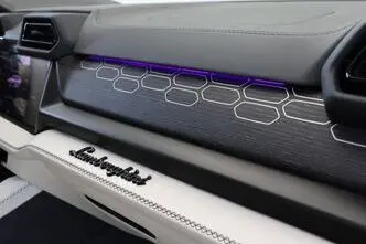Lamborghini Urus, 4.0, 456 kW, hübriid, automaat, nelikvedu