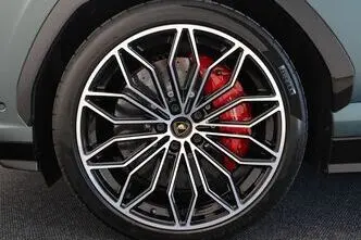 Lamborghini Urus, 4.0, 456 kW, hübriid, automaat, nelikvedu