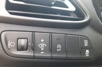 Hyundai i30, 1.0, 88 kW, бензин, автомат, передний привод