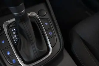 Hyundai Kona, 1.0, 88 kW, бензин, автомат, передний привод