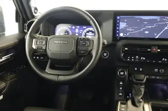Toyota Land Cruiser, 2.8, 151 kW, дизель, автомат, полный привод