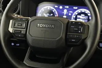 Toyota Land Cruiser, 2.8, 151 kW, дизель, автомат, полный привод