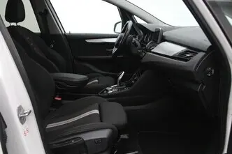 BMW 216, 1.5, 85 kW, дизель, автомат, передний привод