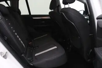BMW 216, 1.5, 85 kW, дизель, автомат, передний привод
