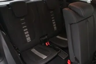BMW 216, 1.5, 85 kW, дизель, автомат, передний привод
