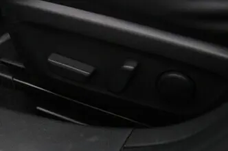 Mazda 3, 2.0, 132 kW, hübriid, manuaal, esivedu