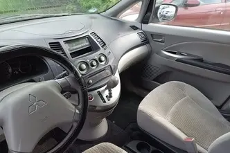 Mitsubishi Grandis, 2.4, 121 kW, petrol, automatic, front-wheel drive