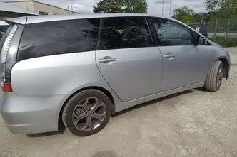 Mitsubishi Grandis, 2.4, 121 kW, petrol, automatic, front-wheel drive
