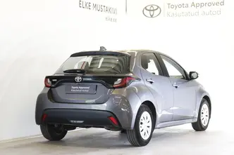 Toyota Yaris, 1.5, 92 kW, бензин, механическая, передний привод