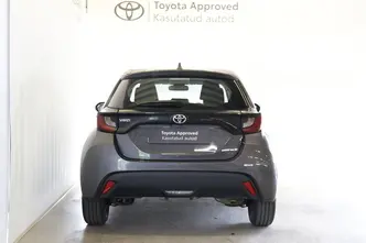 Toyota Yaris, 1.5, 92 kW, бензин, механическая, передний привод