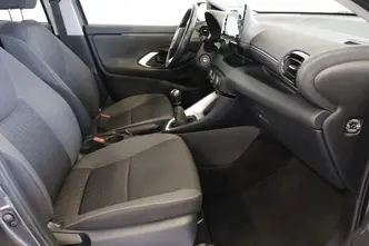 Toyota Yaris, 1.5, 92 kW, бензин, механическая, передний привод