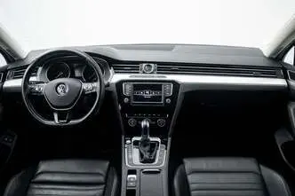 Volkswagen Passat, 1.4, 160 kW, automaat, esivedu