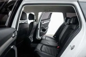 Volkswagen Passat, 1.4, 160 kW, automaat, esivedu