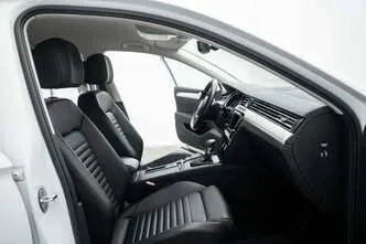 Volkswagen Passat, 1.4, 160 kW, automaat, esivedu