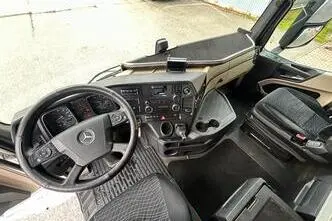 Mercedes-Benz Actros, 330 kW, дизель, автомат