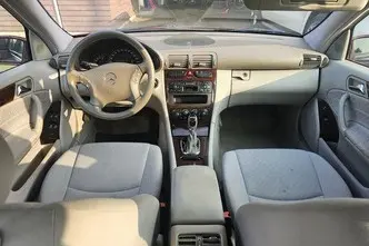 Mercedes-Benz C 200, 2.1, 85 kW, дизель, автомат, задний привод