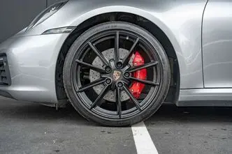 Porsche 911, 3.0, 331 kW, бензин, автомат, полный привод