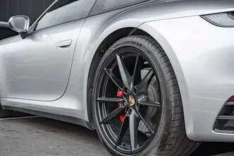 Porsche 911, 3.0, 331 kW, бензин, автомат, полный привод