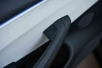 Tesla Model 3, 366 kW, elekter, automaat, nelikvedu