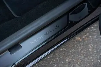 Tesla Model 3, 366 kW, elekter, automaat, nelikvedu