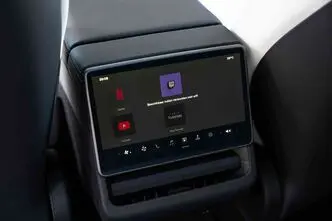Tesla Model 3, 366 kW, elekter, automaat, nelikvedu