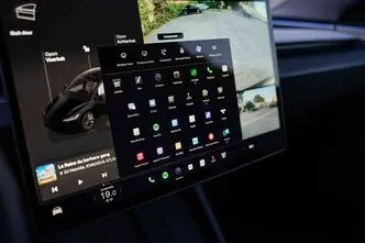 Tesla Model 3, 366 kW, elekter, automaat, nelikvedu