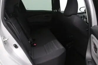 Toyota Yaris, 1.3, 73 kW, bensiin, automaat, esivedu
