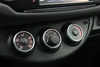 Toyota Yaris, 1.3, 73 kW, bensiin, automaat, esivedu