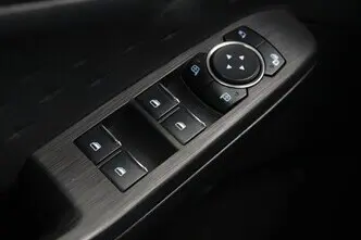 Ford Kuga, 2.5, 112 kW, pistikhübriid, automaat, esivedu