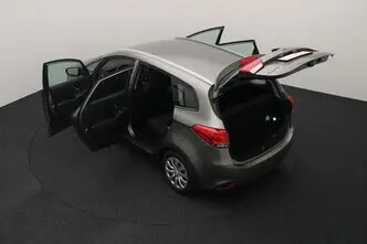 Kia Carens, 1.6, 99 kW, bensiin, manuaal, esivedu
