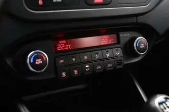 Kia Carens, 1.6, 99 kW, bensiin, manuaal, esivedu