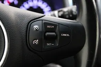 Kia Carens, 1.6, 99 kW, bensiin, manuaal, esivedu