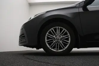 Toyota Corolla, 1.6, 97 kW, bensiin, automaat, esivedu
