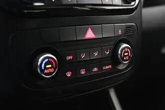 Kia Venga, 1.6, 91 kW, bensiin, automaat, esivedu