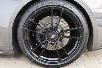 Porsche 911, 3.0, 353 kW, bensiin, automaat, nelikvedu
