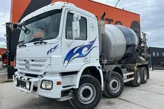 Mercedes-Benz Actros, 300 kW, дизель, автомат