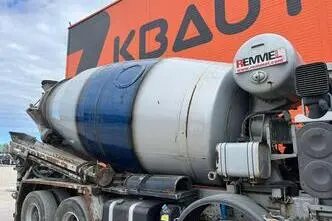Mercedes-Benz Actros, 300 kW, дизель, автомат