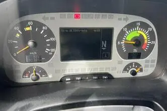 Mercedes-Benz Actros, 300 kW, дизель, автомат