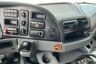 Mercedes-Benz Actros, 300 kW, дизель, автомат