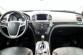 Opel Insignia, 2.0, 118 kW, дизель, автомат, полный привод