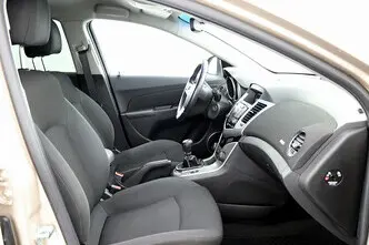 Chevrolet Cruze, 1.6, 123 kW, бензин, механическая, передний привод