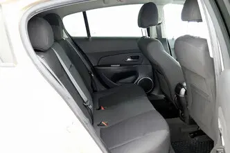 Chevrolet Cruze, 1.6, 123 kW, бензин, механическая, передний привод