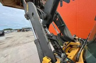 Volvo L 90 F 4x4, 128 kW, diesel, automatic