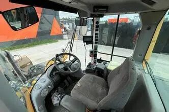 Volvo L 90 F 4x4, 128 kW, diesel, automatic
