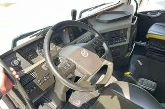 Volvo FH 16 650 6x2, 488 kW, diesel, automatic