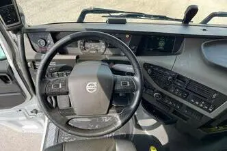 Volvo FH 16 650 6x2, 488 kW, diesel, automatic